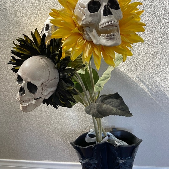 Halloween sunflower skull flowers ( set of 5) - Picture 3 of 5